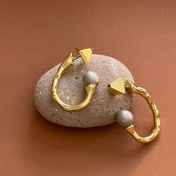 Alexis Bittar Pearl Capped Twisted Gold Molten Metal Open Hoop Post Earrings - Picture 7 of 9